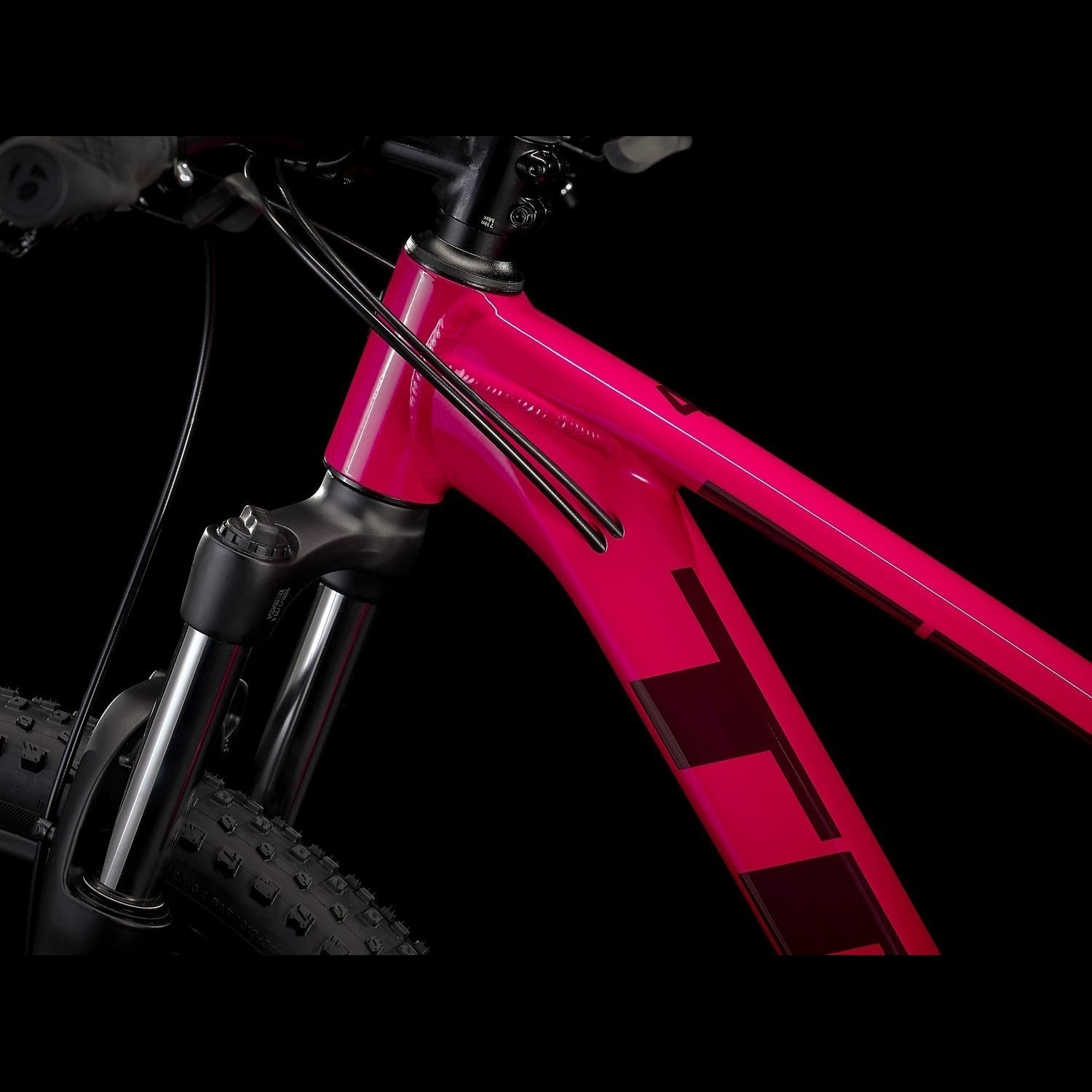 TREK Marlin 4 27 5 2021 T5255 ROZOVYII. TREK